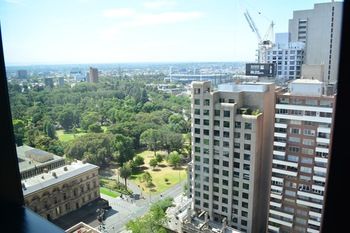 Apartments Melbourne Domain - CBD - Perths Hotel 16