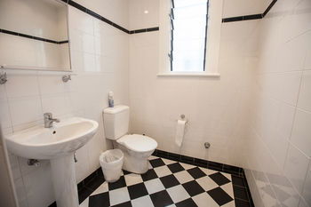 Eva's Backpackers - Perths Hotel 21