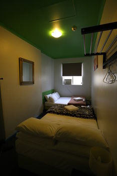Central Perk Lodge - Perths Hotel 8