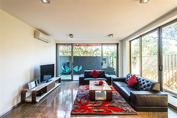 Orange Serviced Apartment - Perths Hotel 6