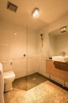 Orange Serviced Apartment - Perths Hotel 9