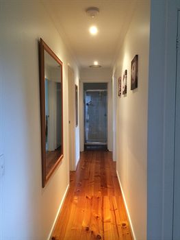 Australian Home Away Doncaster Elgar 2 - Perths Hotel 3