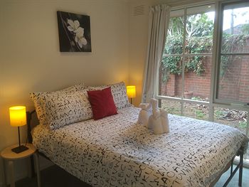 Australian Home Away Doncaster Elgar 2 - Perths Hotel 8