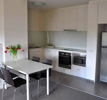 Albert Road Serviced Apartments - Perths Hotel 4