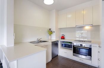 Albert Road Serviced Apartments - Perths Hotel 8