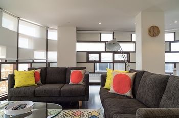 AKOM Prahran - Perths Hotel 9
