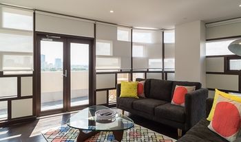 AKOM Prahran - Perths Hotel 22