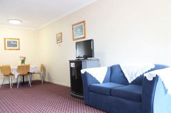 Carnegie Motor Inn - Perths Hotel 12
