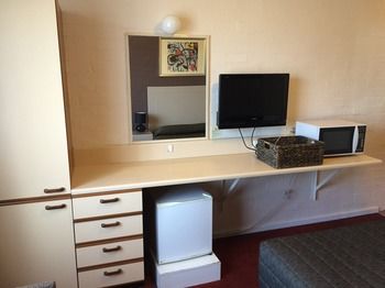 Lidcombe Motor Inn - Perths Hotel 10