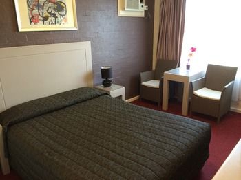 Lidcombe Motor Inn - Perths Hotel 12