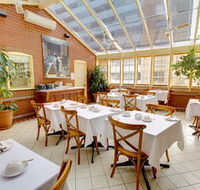 Simpson Of Potts Point - Perths Hotel