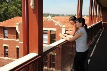 Yarra House Campus Summer Stays - Perths Hotel 5