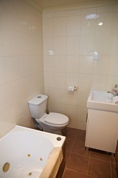 Holly Lane Mews - Perths Hotel 0