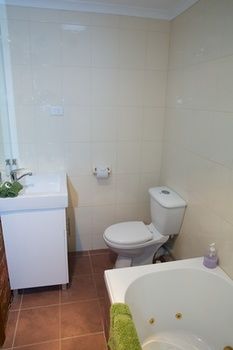 Holly Lane Mews - Perths Hotel 9