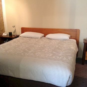 Ashton Townhouse Motel And Suites - Perths Hotel 13