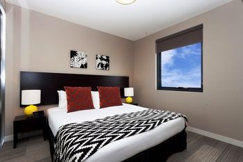 Quest Mascot Serviced Apartments - Perths Hotel 2