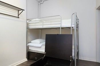 The Village Surry Hills - Perths Hotel 22