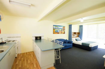 BIG4 Bungalow Park On Burrill Lake - Perths Hotel 1