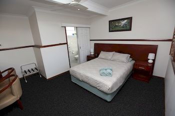 Across Country Motel And Serviced Apartments - Perths Hotel 2