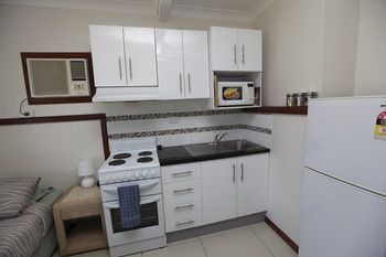 Across Country Motel And Serviced Apartments - Perths Hotel 25