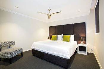 Astina Serviced Apartments - Parkside - Perths Hotel 3