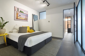 381 Cremorne - Perths Hotel 7