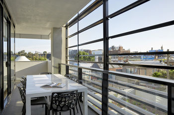 381 Cremorne - Perths Hotel 16