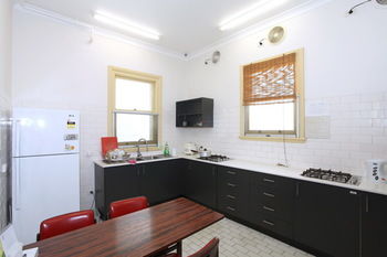 Sydney Darling Harbour Hotel - Perths Hotel 8