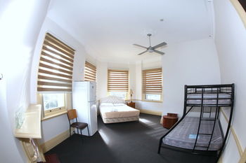 Sydney Darling Harbour Hotel - Perths Hotel 11