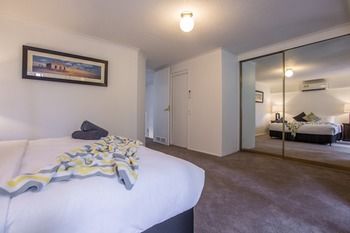 Queens Road Palace - Perths Hotel 10