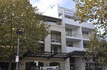 Neutral Bay 4 Young Furnished Apartment - Perths Hotel 1