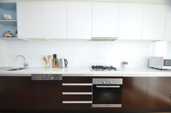 Neutral Bay 4 Young Furnished Apartment - Perths Hotel 5