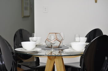 Neutral Bay 4 Young Furnished Apartment - Perths Hotel 12