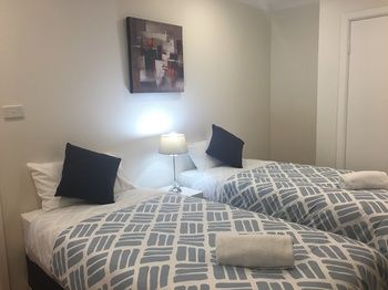 Ivy Units Glen Waverley - Perths Hotel 3