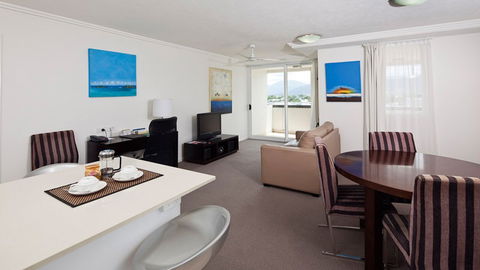 BEST WESTERN PLUS Cairns Central Apartments - Perths Hotel 2