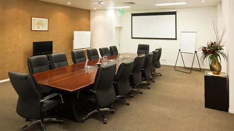 BEST WESTERN PLUS Cairns Central Apartments - Perths Hotel 4