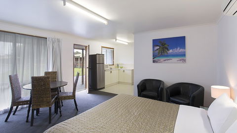 BEST WESTERN Colonial Village Motel - Perths Hotel 4
