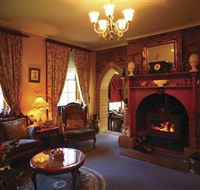 Oatlands Lodge Colonial Accommodation - Perths Hotel