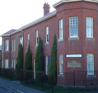 Springvale Accommodation - Perths Hotel