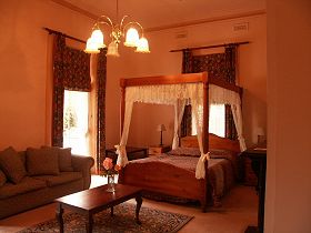 Gattonside Heritage Accommodation - Perths Hotel 0