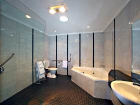 Abbey's On Church - Perths Hotel 0