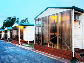 Discovery Holiday Parks  Hadspen Cosy Cabins - Perths Hotel 0