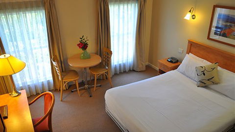 Glen Inn Motel & Apartments - Perths Hotel 0