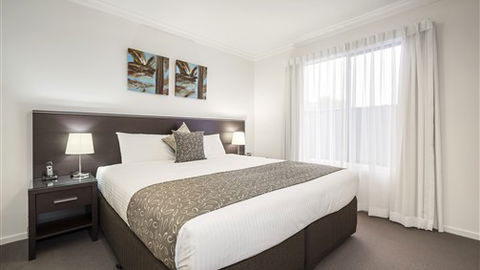 Quest Sale Serviced Apartments - Perths Hotel 1