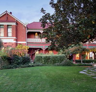 Alzburg Resort Mansfield - Perths Hotel