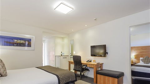 Quality Hotel Bayside Geelong - Perths Hotel 2