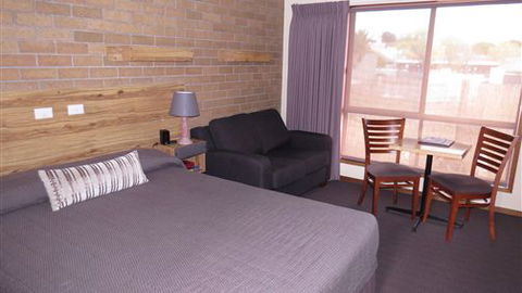 AAT 28 Goldsmith Hotel - Perths Hotel 3