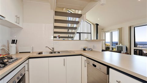 A Great Ocean Road Resort Whitecrest - Perths Hotel 2