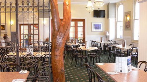 The Yarrawonga Hotel - Perths Hotel 4