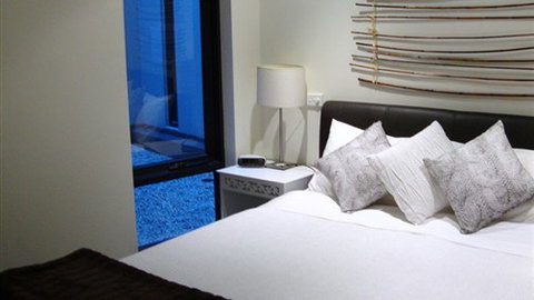 About Melbourne Apartments - Perths Hotel 5